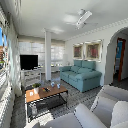 A Un Minuto De La Playa De Levante